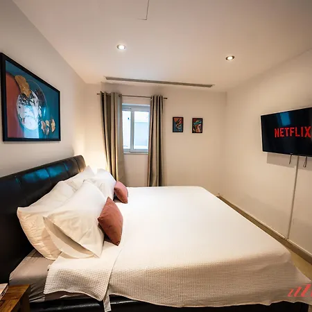 Marsaskala Duplex With Private Patio Near Promenade Ferienhaus
