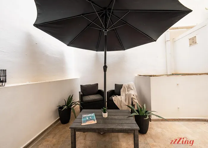 Dom wakacyjny Marsaskala Duplex With Private Patio Near Promenade